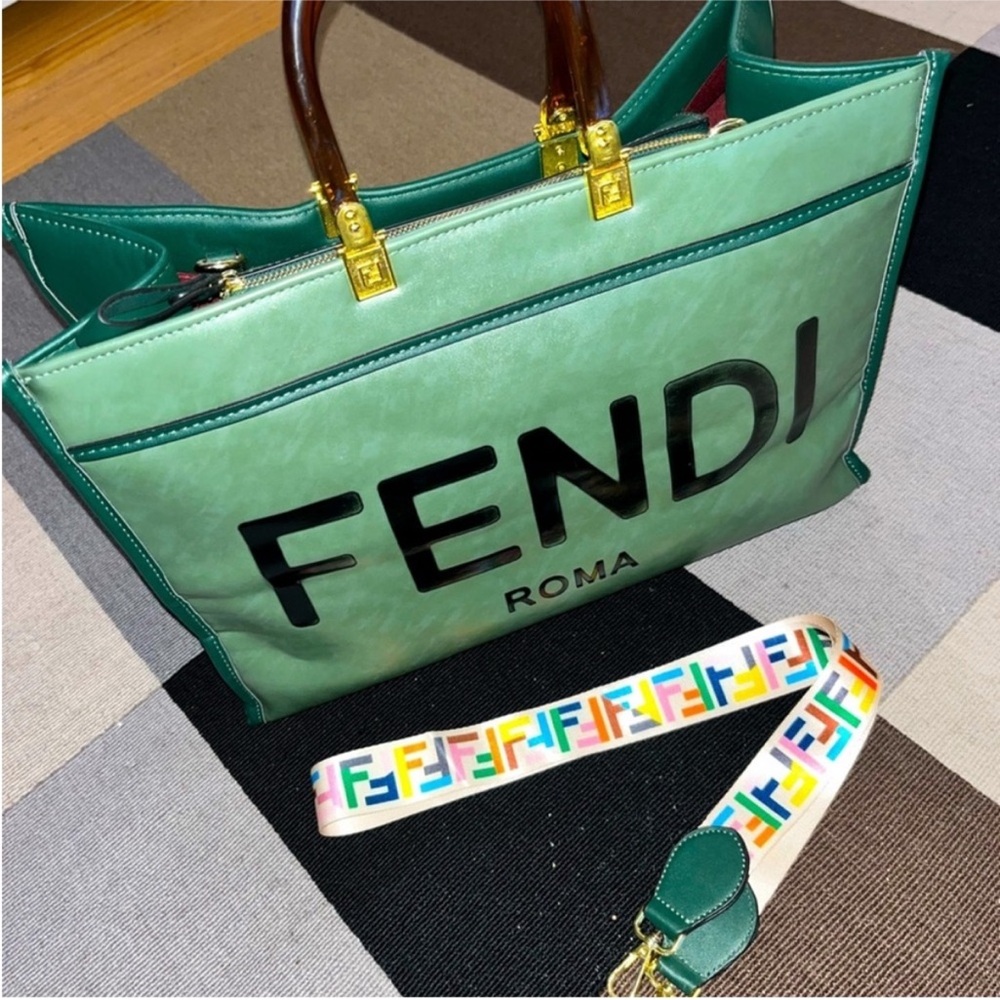 Fashion Roma Green Tote Bag Gold Accents, Plexiglass Handles & Multicolor Strap